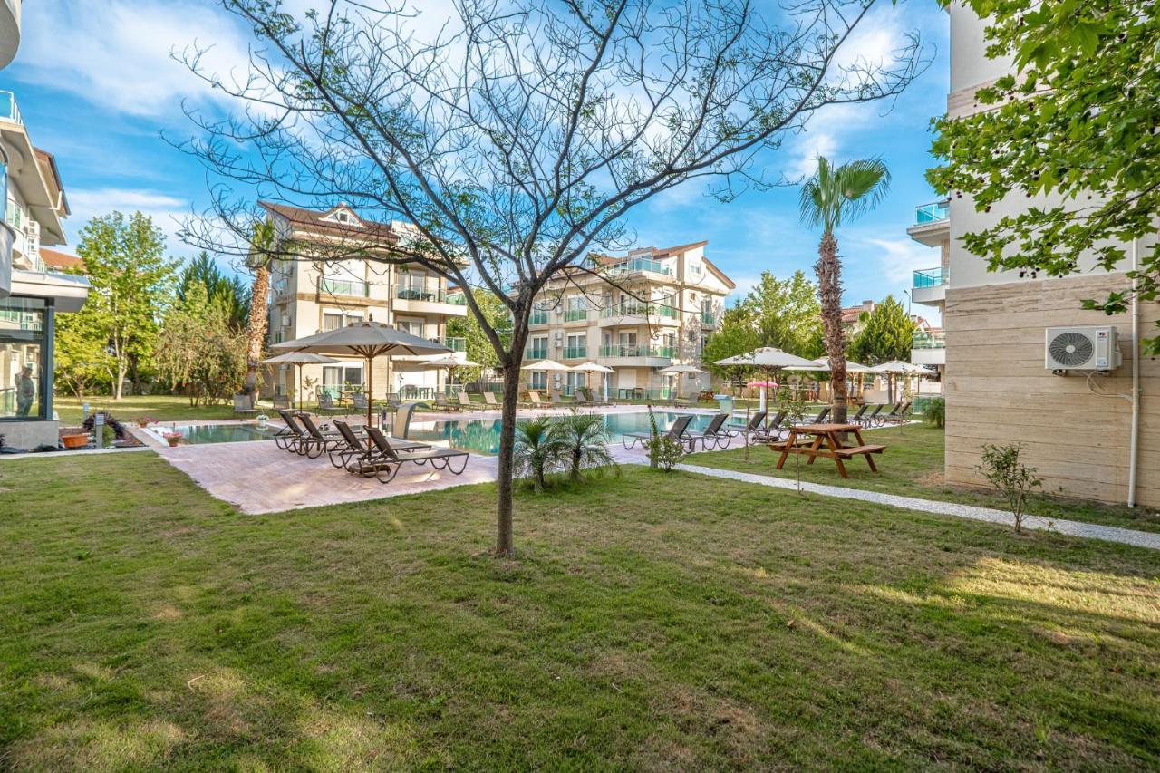 Belek Deluxe Suit Esterno foto