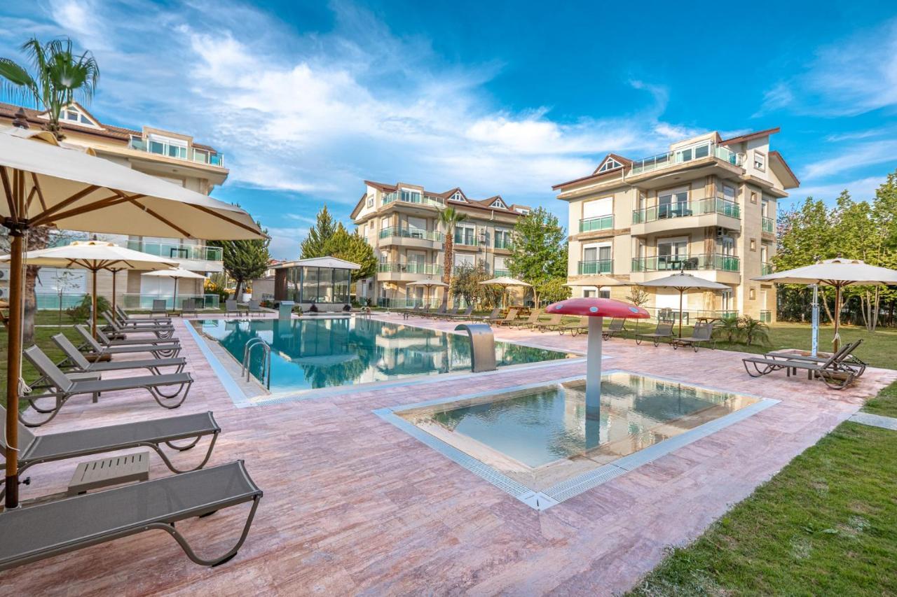 Belek Deluxe Suit Esterno foto