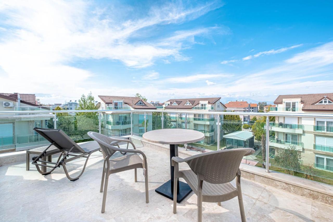 Belek Deluxe Suit Esterno foto